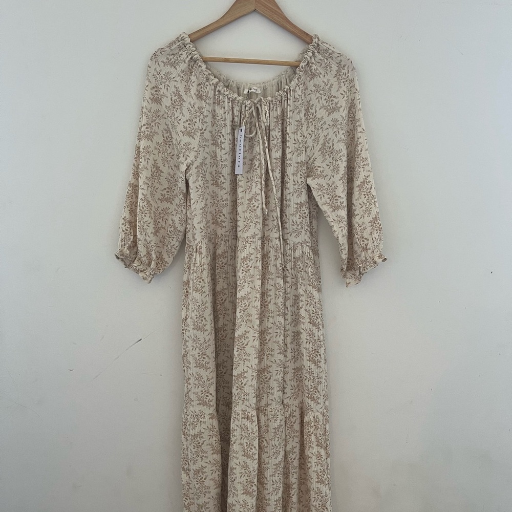 Neuflora Maxi Dress